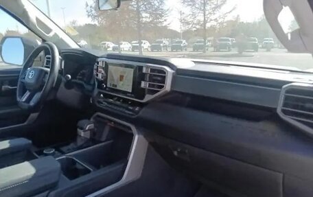 Toyota Tundra, 2022 год, 6 030 000 рублей, 30 фотография