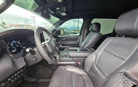 Toyota Tundra, 2022 год, 7 320 000 рублей, 9 фотография