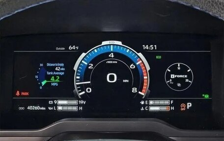 Toyota Tundra, 2022 год, 7 320 000 рублей, 12 фотография