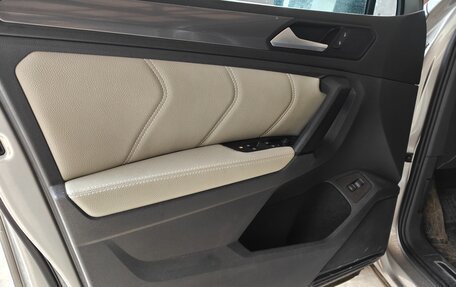 Volkswagen Tiguan II, 2019 год, 3 500 000 рублей, 10 фотография