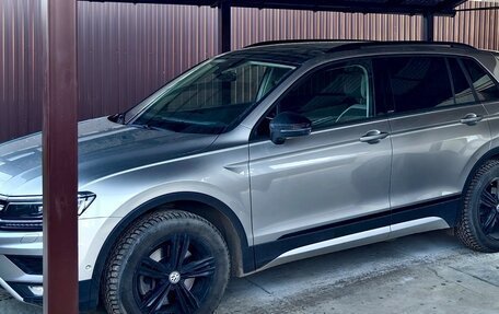 Volkswagen Tiguan II, 2019 год, 3 500 000 рублей, 2 фотография
