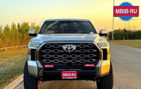 Toyota Tundra, 2022 год, 8 100 000 рублей, 1 фотография