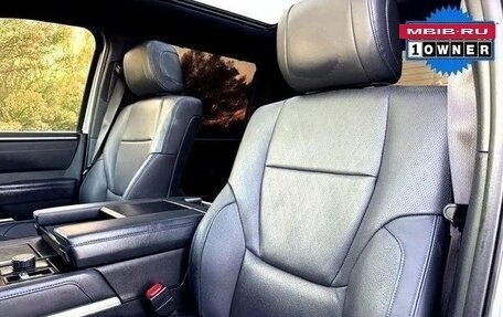 Toyota Tundra, 2022 год, 8 100 000 рублей, 10 фотография