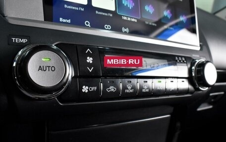 Toyota Land Cruiser Prado 150 рестайлинг 2, 2015 год, 3 539 000 рублей, 14 фотография