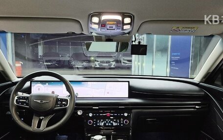 Genesis G80, 2024 год, 6 650 027 рублей, 9 фотография