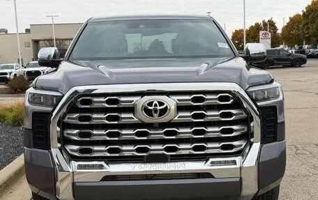Toyota Tundra, 2022 год, 7 340 000 рублей, 2 фотография