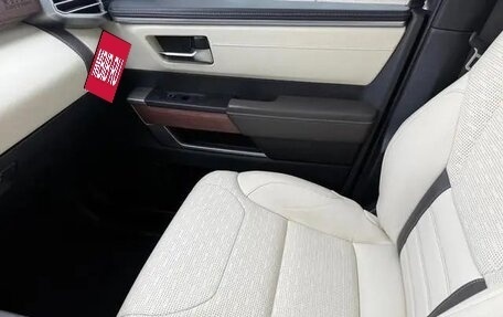 Toyota Tundra, 2022 год, 7 340 000 рублей, 25 фотография