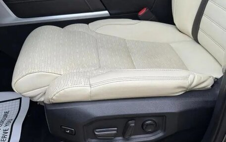 Toyota Tundra, 2022 год, 7 340 000 рублей, 30 фотография