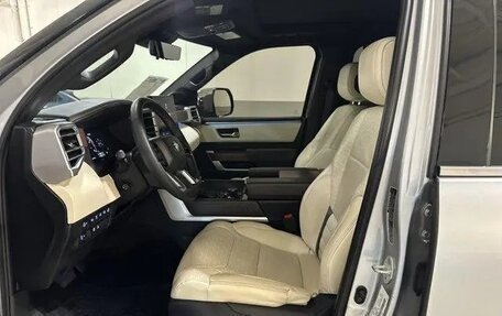 Toyota Tundra, 2022 год, 7 440 000 рублей, 14 фотография