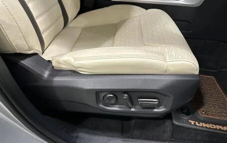 Toyota Tundra, 2022 год, 7 440 000 рублей, 36 фотография