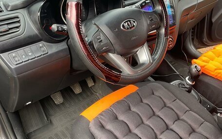 KIA Rio III рестайлинг, 2013 год, 820 000 рублей, 19 фотография