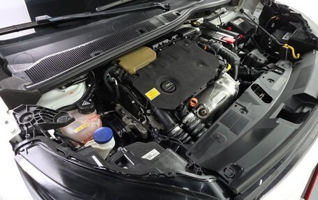 Peugeot 2008 II, 2021 год, 1 459 000 рублей, 6 фотография