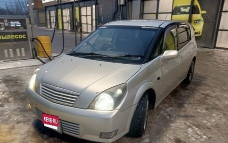 Toyota Opa I рестайлинг, 2001 год, 440 000 рублей, 1 фотография