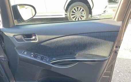 Toyota Wish II, 2015 год, 1 014 555 рублей, 21 фотография