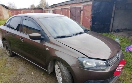 Volkswagen Polo VI (EU Market), 2014 год, 700 000 рублей, 1 фотография