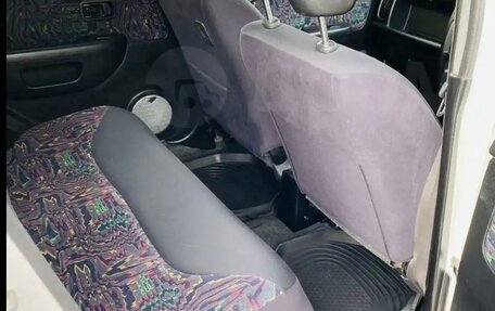 Nissan Cube II, 1999 год, 200 000 рублей, 3 фотография