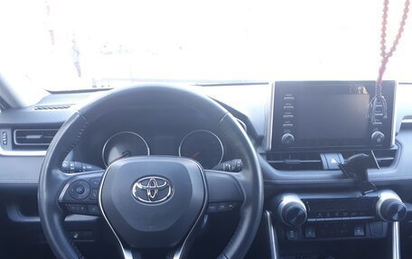 Toyota RAV4, 2021 год, 3 425 000 рублей, 4 фотография