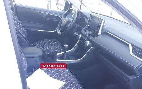 Toyota RAV4, 2021 год, 3 425 000 рублей, 5 фотография