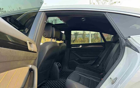 Volkswagen Passat CC, 2022 год, 2 500 000 рублей, 12 фотография