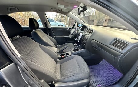 Volkswagen Jetta VI, 2011 год, 970 000 рублей, 9 фотография