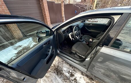 Volkswagen Jetta VI, 2011 год, 970 000 рублей, 12 фотография