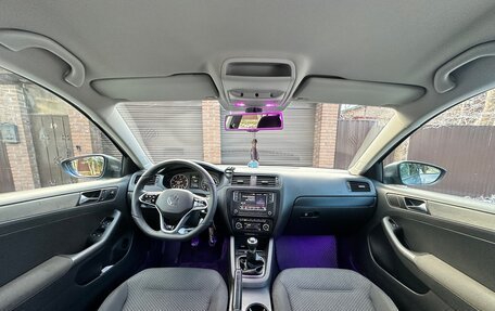 Volkswagen Jetta VI, 2011 год, 970 000 рублей, 8 фотография