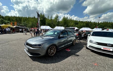 Volkswagen Jetta VI, 2011 год, 970 000 рублей, 19 фотография