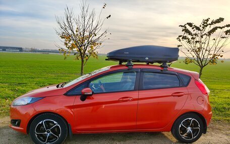 Ford Fiesta, 2017 год, 990 000 рублей, 2 фотография