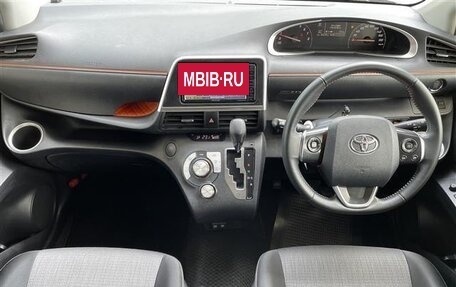 Toyota Sienta II, 2022 год, 1 119 000 рублей, 17 фотография
