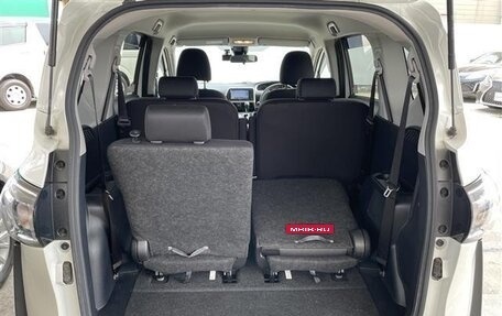 Toyota Sienta II, 2022 год, 1 119 000 рублей, 25 фотография