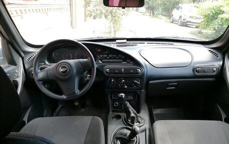 Chevrolet Niva I рестайлинг, 2015 год, 601 000 рублей, 16 фотография