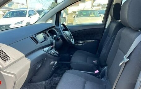 Toyota ISis I, 2013 год, 990 000 рублей, 15 фотография