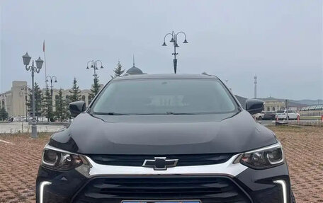 Chevrolet Tracker, 2022 год, 1 400 000 рублей, 2 фотография