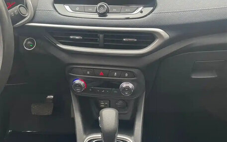 Chevrolet Tracker, 2022 год, 1 400 000 рублей, 13 фотография