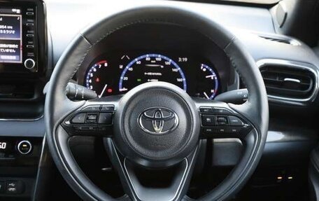 Toyota Yaris Cross, 2022 год, 1 506 000 рублей, 10 фотография