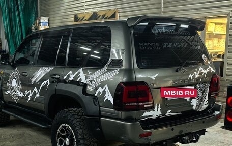 Toyota Land Cruiser 100 рестайлинг 2, 2001 год, 1 800 000 рублей, 4 фотография