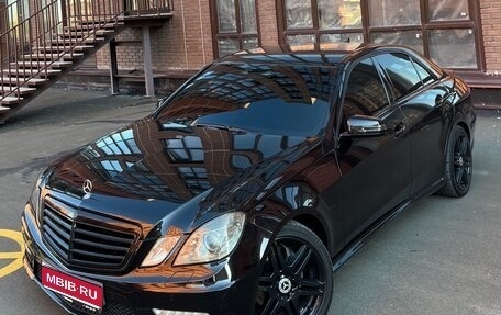 Mercedes-Benz E-Класс, 2010 год, 1 850 000 рублей, 1 фотография