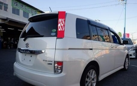 Toyota ISis I, 2012 год, 1 000 000 рублей, 3 фотография