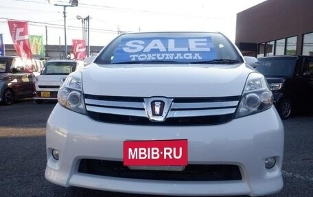 Toyota ISis I, 2012 год, 1 000 000 рублей, 4 фотография