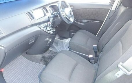 Toyota ISis I, 2012 год, 1 000 000 рублей, 7 фотография