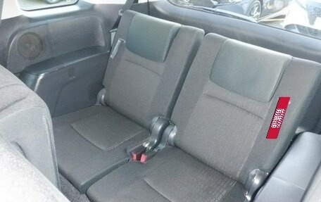 Toyota ISis I, 2012 год, 1 000 000 рублей, 15 фотография