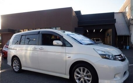 Toyota ISis I, 2012 год, 1 000 000 рублей, 30 фотография