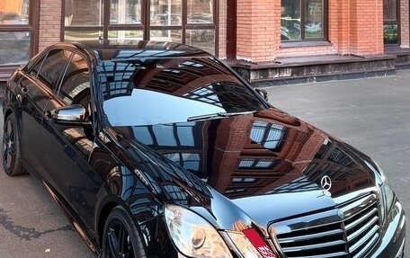 Mercedes-Benz E-Класс, 2010 год, 1 850 000 рублей, 4 фотография