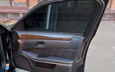 Mercedes-Benz E-Класс, 2010 год, 1 850 000 рублей, 14 фотография