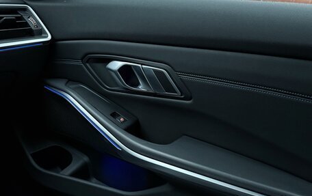 BMW 3 серия, 2019 год, 3 900 000 рублей, 10 фотография