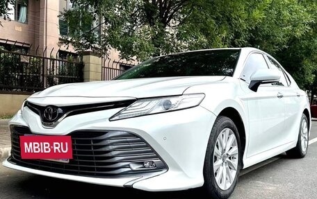 Toyota Camry, 2021 год, 3 499 000 рублей, 2 фотография