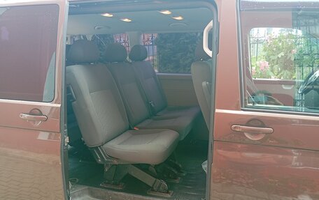 Volkswagen Caravelle T5, 2012 год, 1 500 000 рублей, 10 фотография