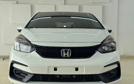 Honda Fit, 2021 год, 1 400 000 рублей, 2 фотография