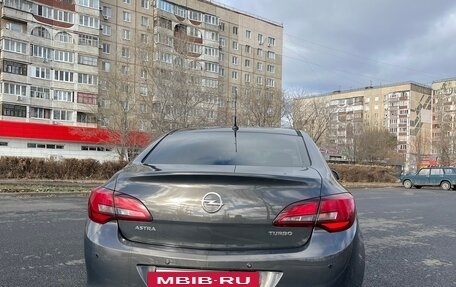 Opel Astra J, 2013 год, 900 000 рублей, 5 фотография
