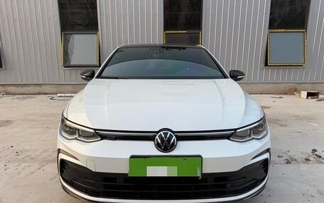 Volkswagen Golf VIII, 2022 год, 1 500 000 рублей, 2 фотография